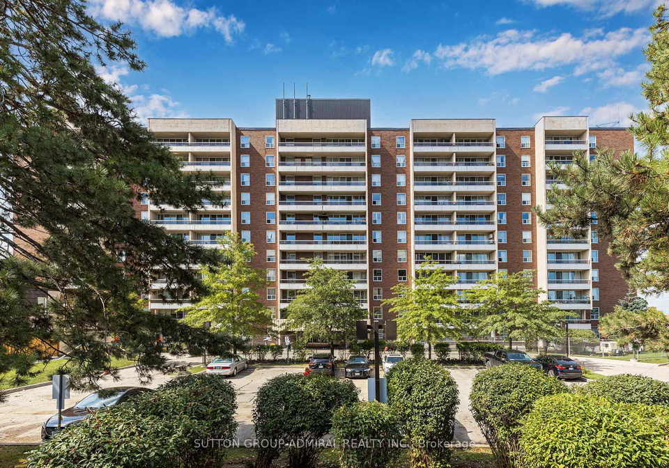31-four-winds-drive-toronto-york-ontario-w13748002