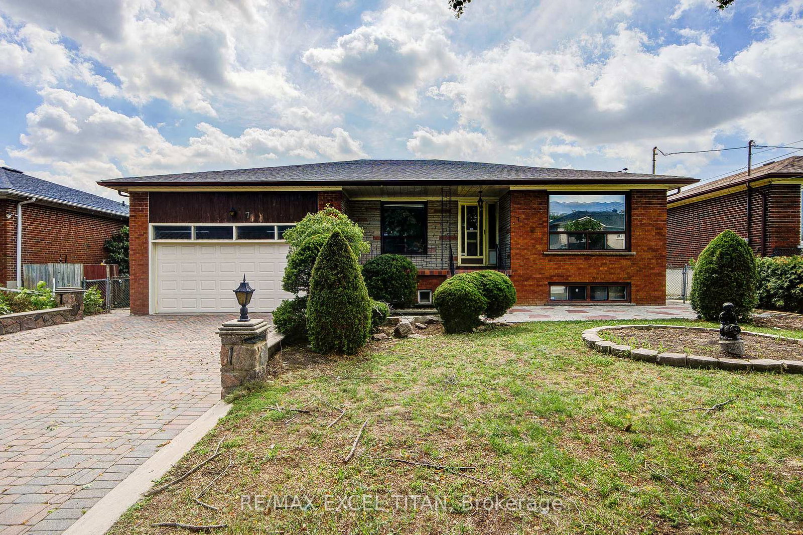 7-muir-avenue-toronto-york-ontario-w13748314