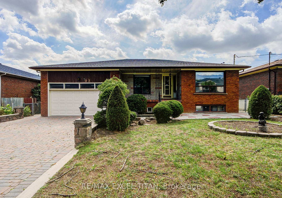 7-muir-avenue-toronto-york-ontario-w13748314