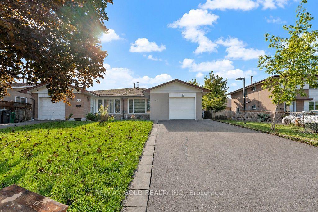 44-wilton-drive-brampton-ontario-w13748382