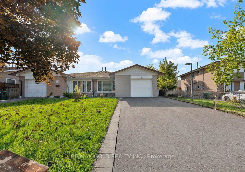44-wilton-drive-brampton-ontario-w13748382