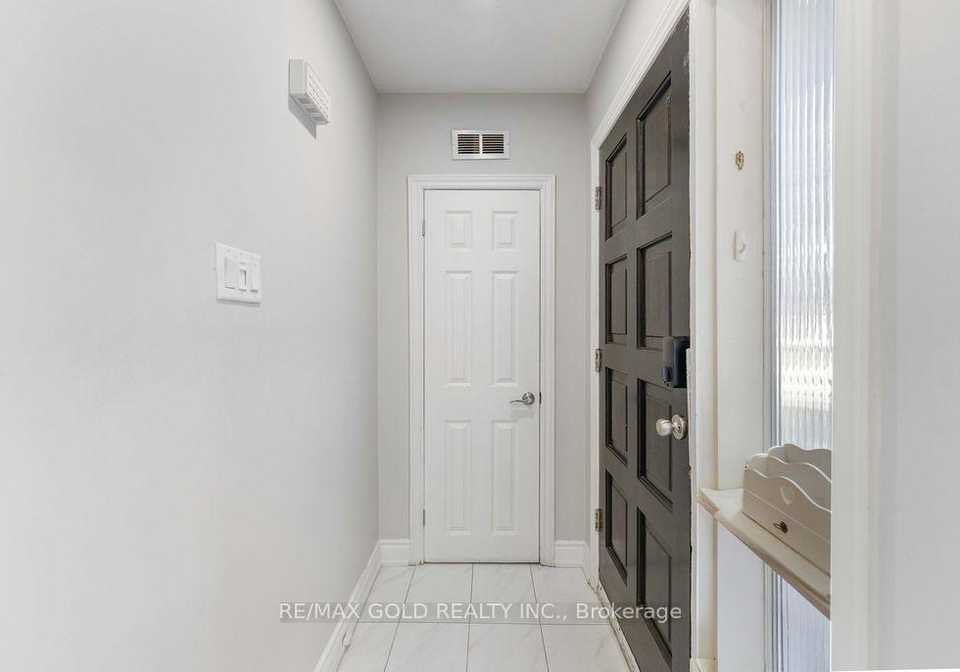 44-wilton-drive-brampton-ontario-w13748382