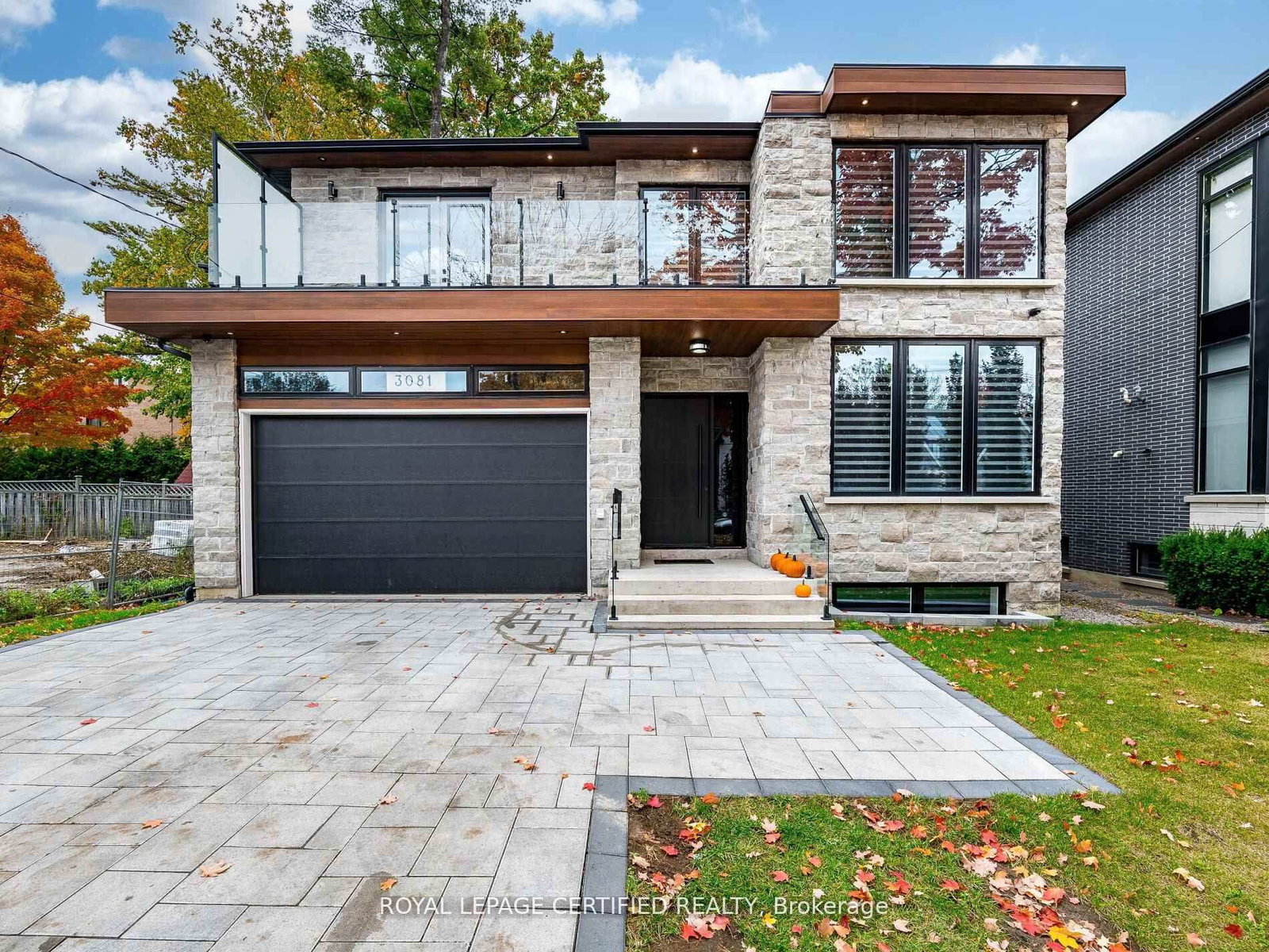 3081-grenville-drive-mississauga-ontario-w13748398
