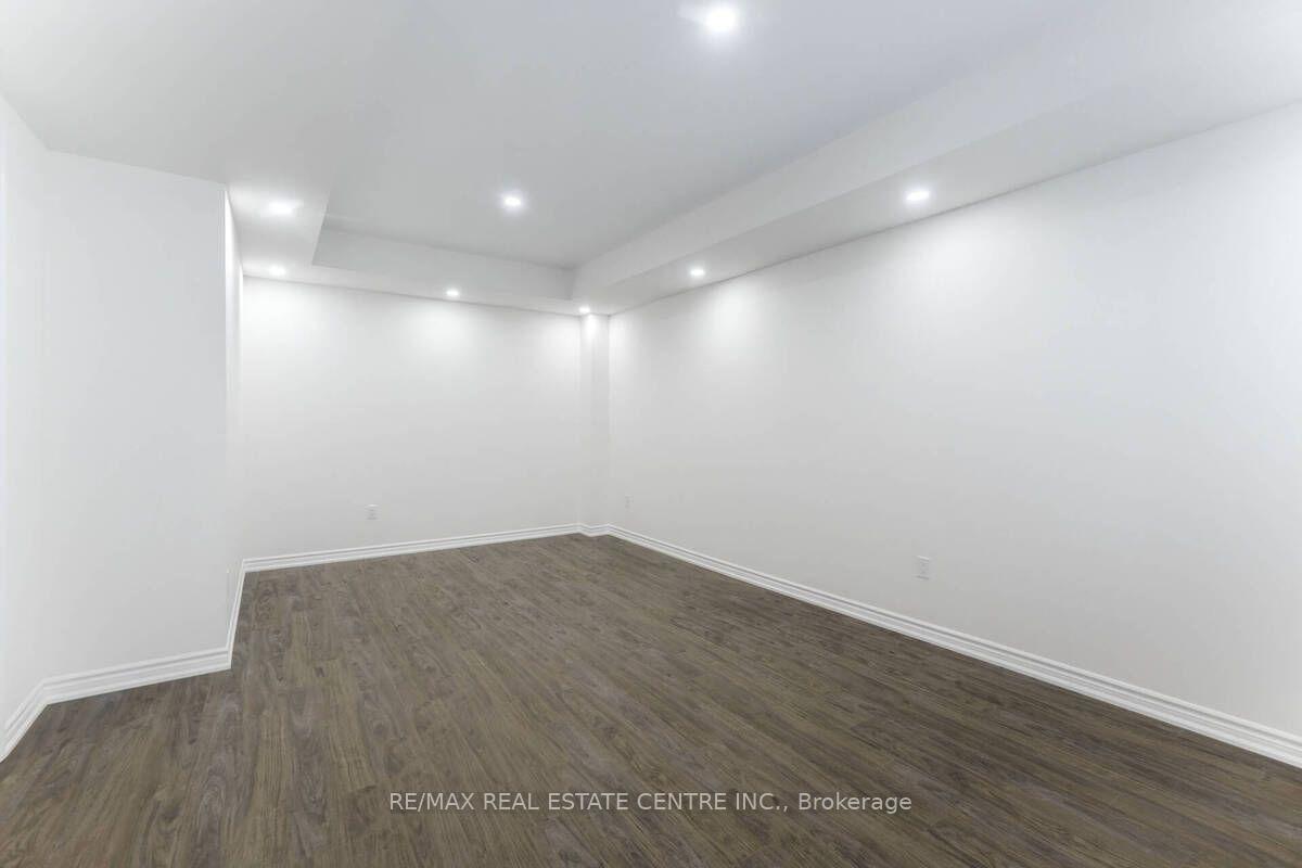 975-whitlock-avenue-milton-ontario-w13748572