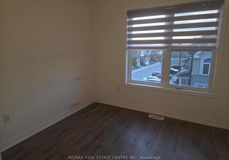 975-whitlock-avenue-milton-ontario-w13748572