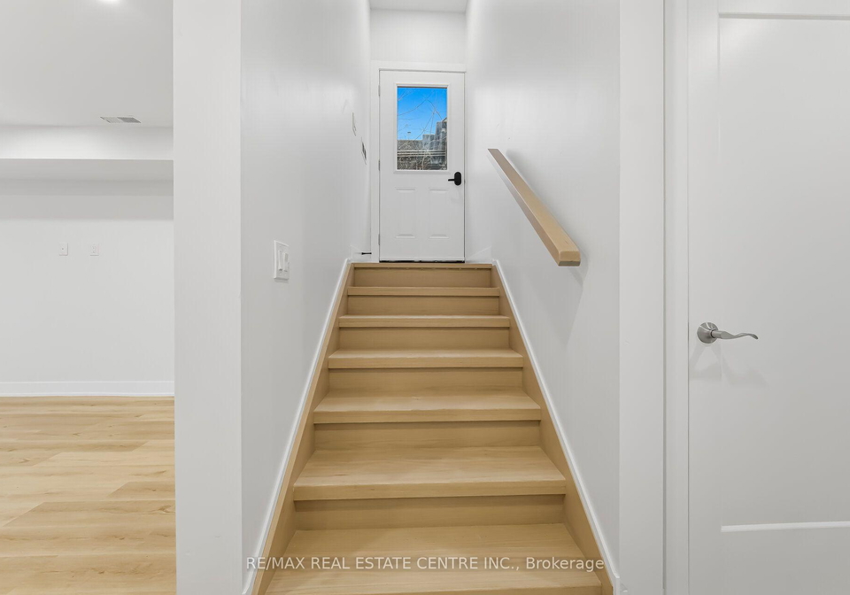 11-bentley-drive-toronto-etobicoke-ontario-w13748614