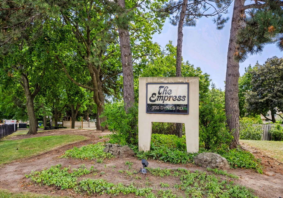 700-dynes-road-burlington-ontario-w13748664