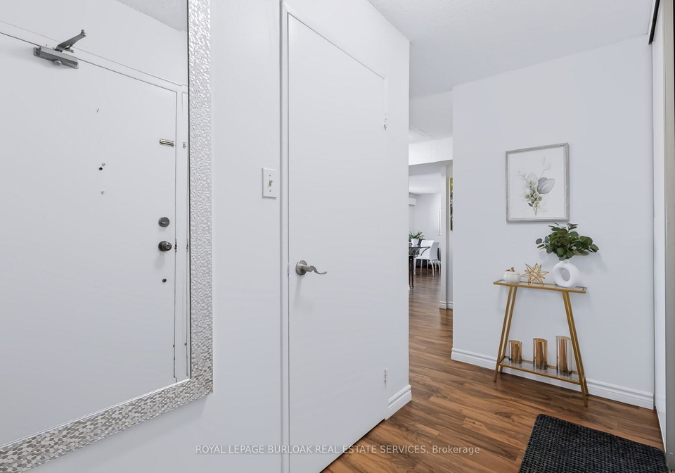 700-dynes-road-burlington-ontario-w13748664