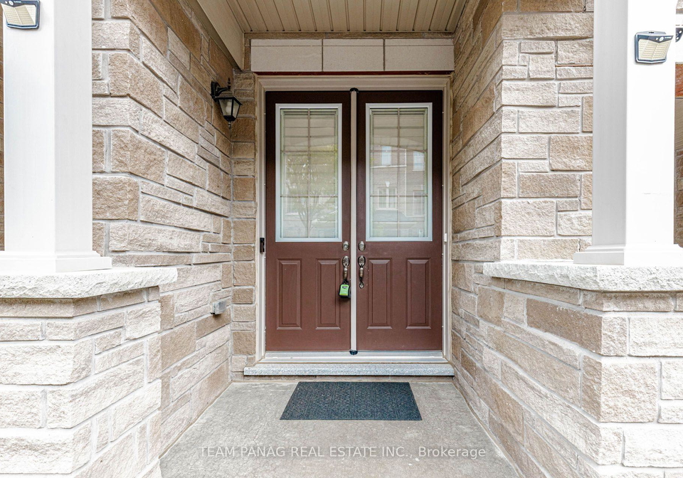 9-faye-street-brampton-ontario-w13749074