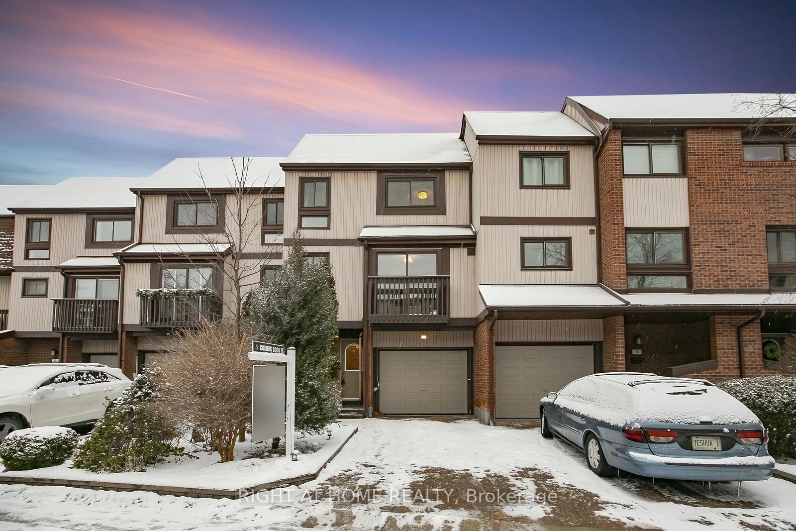 1080-walden-circle-mississauga-ontario-w13749388