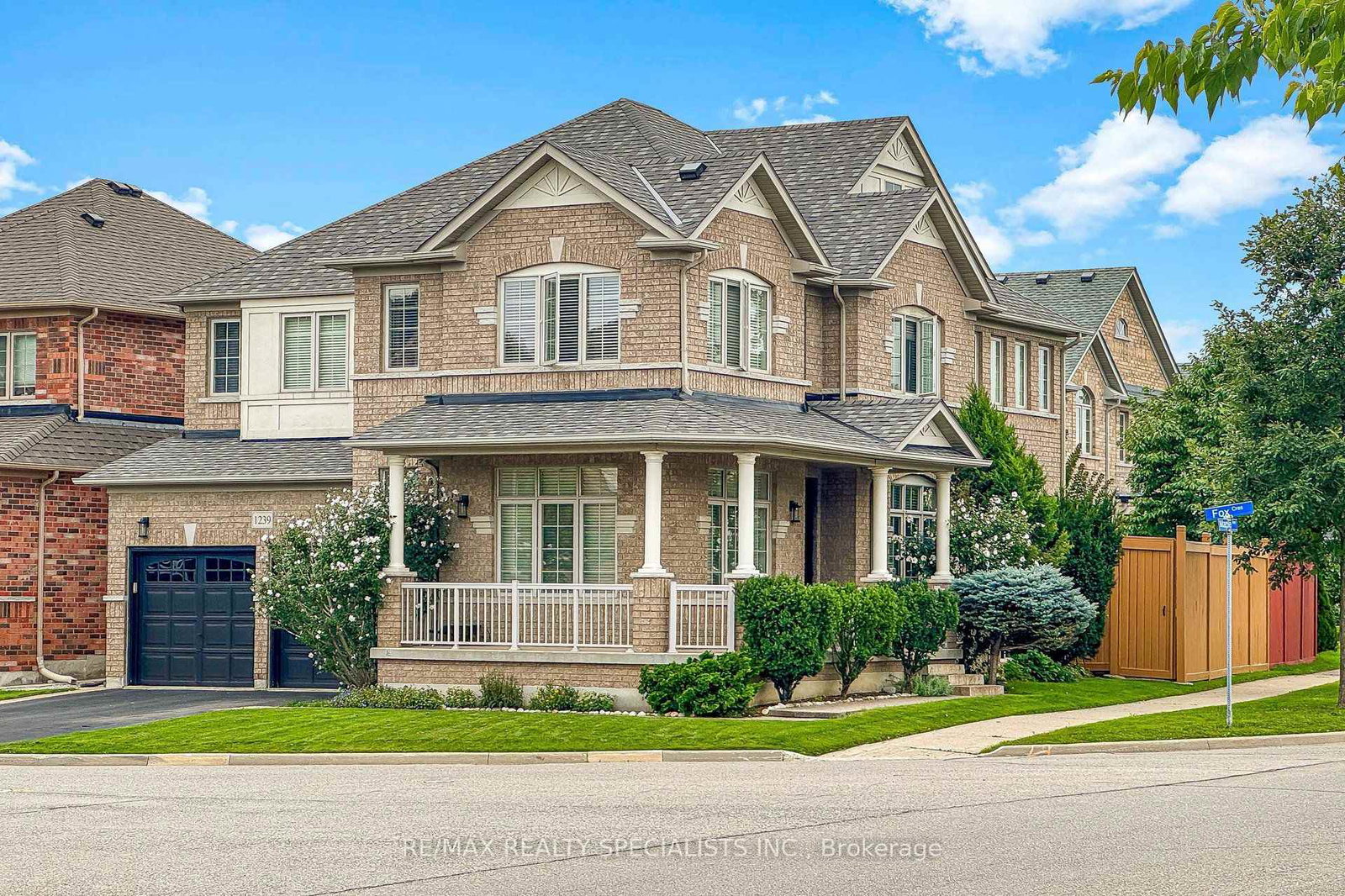 1239-fox-crescent-milton-ontario-w13749700