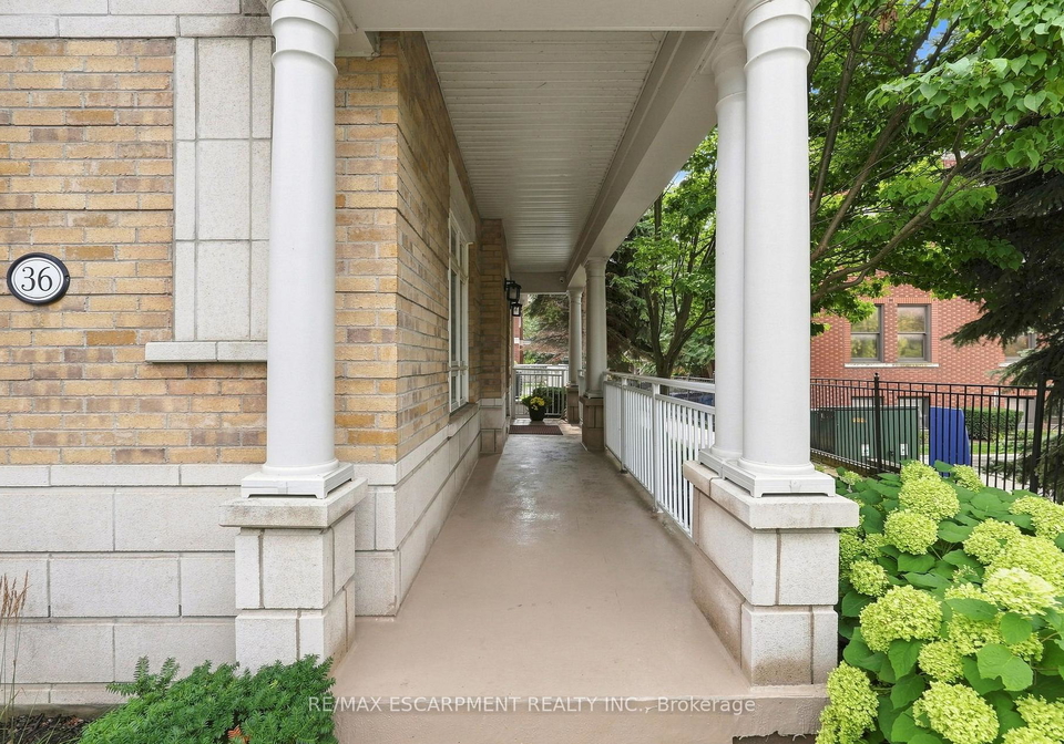 36-compass-way-mississauga-ontario-w13749772