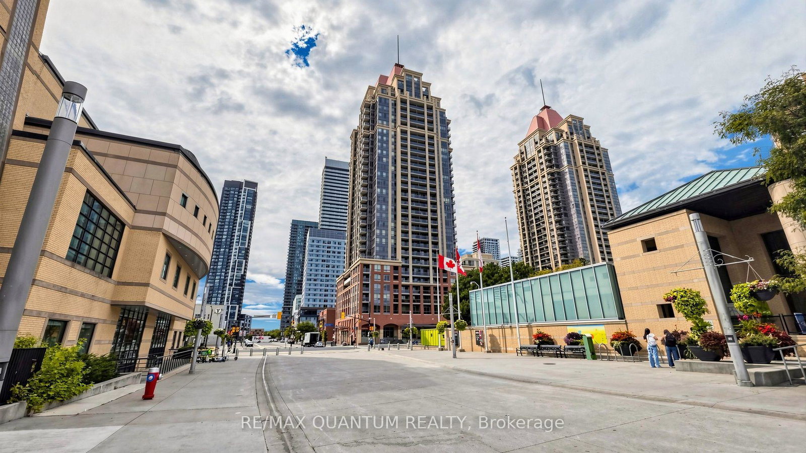 4080-living-arts-drive-mississauga-ontario-w13749856