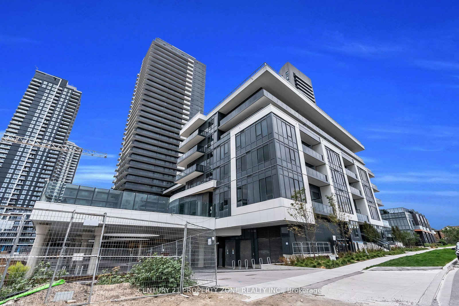 5105-hurontario-st-street-mississauga-ontario-w13749998