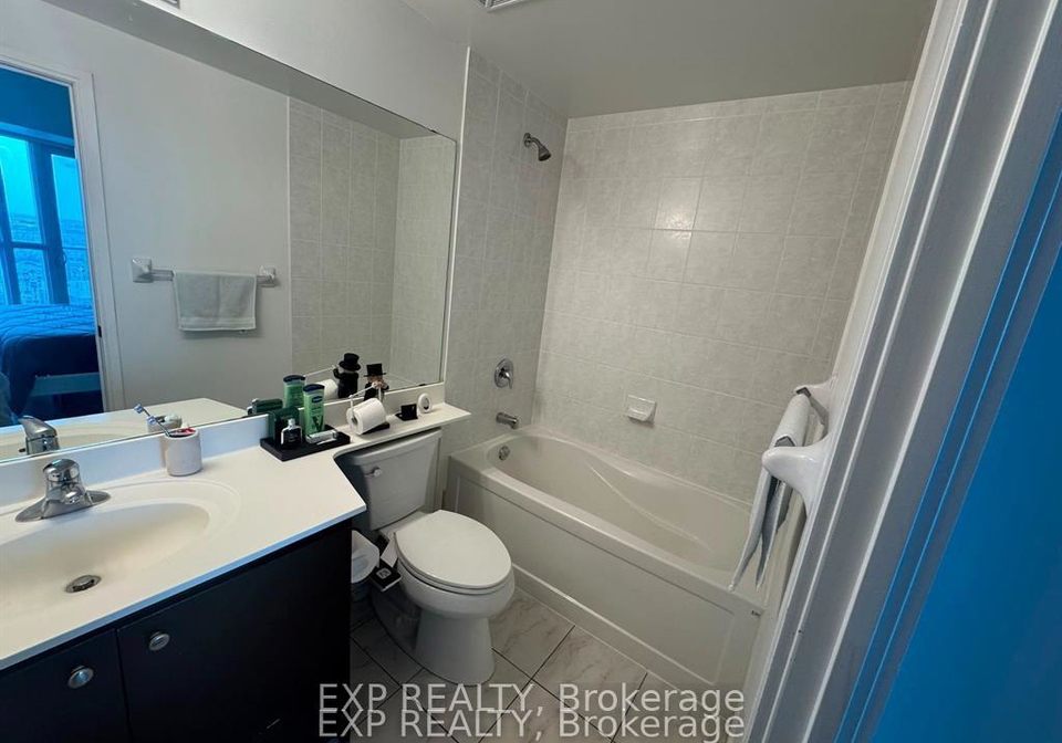 60-absolute-avenue-mississauga-ontario-w13750090