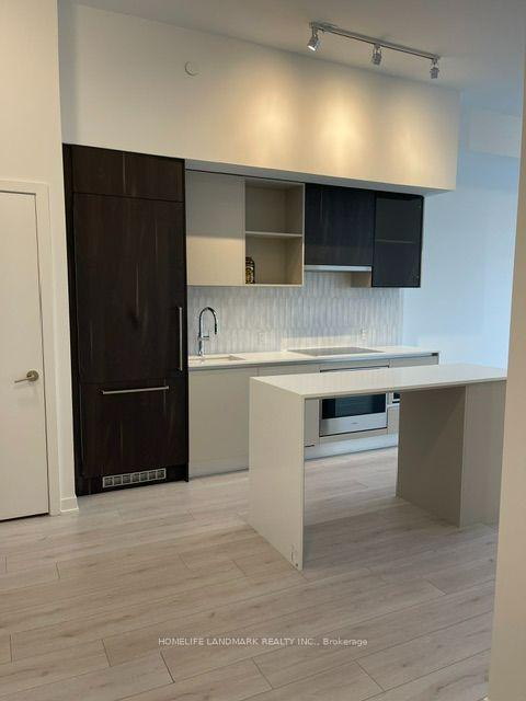395-dundas-street-w-oakville-ontario-w13750176