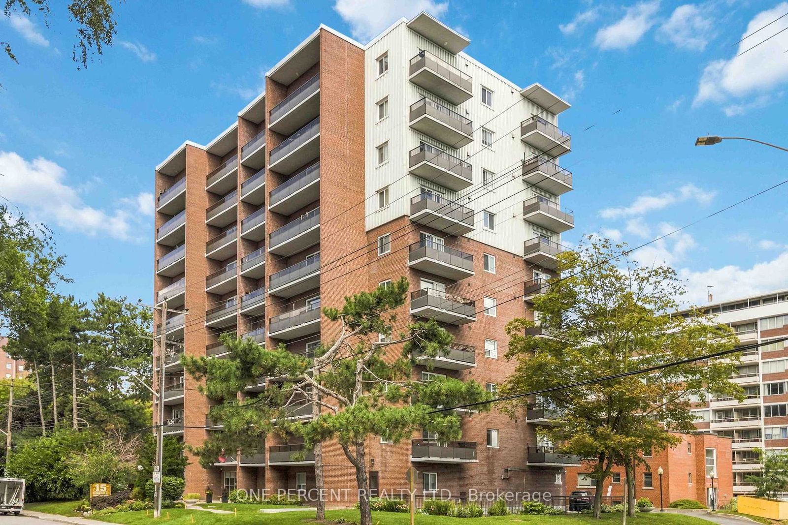 15-elizabeth-street-n-mississauga-ontario-w13750508