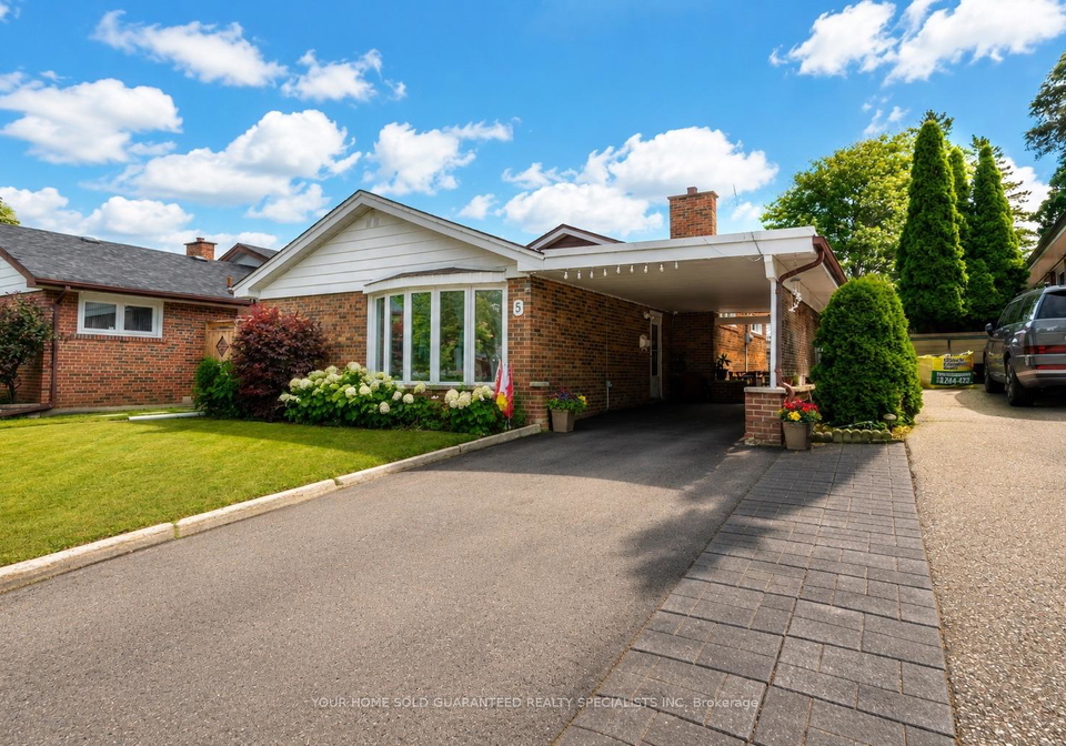5-hallow-crescent-toronto-etobicoke-ontario-w13750552