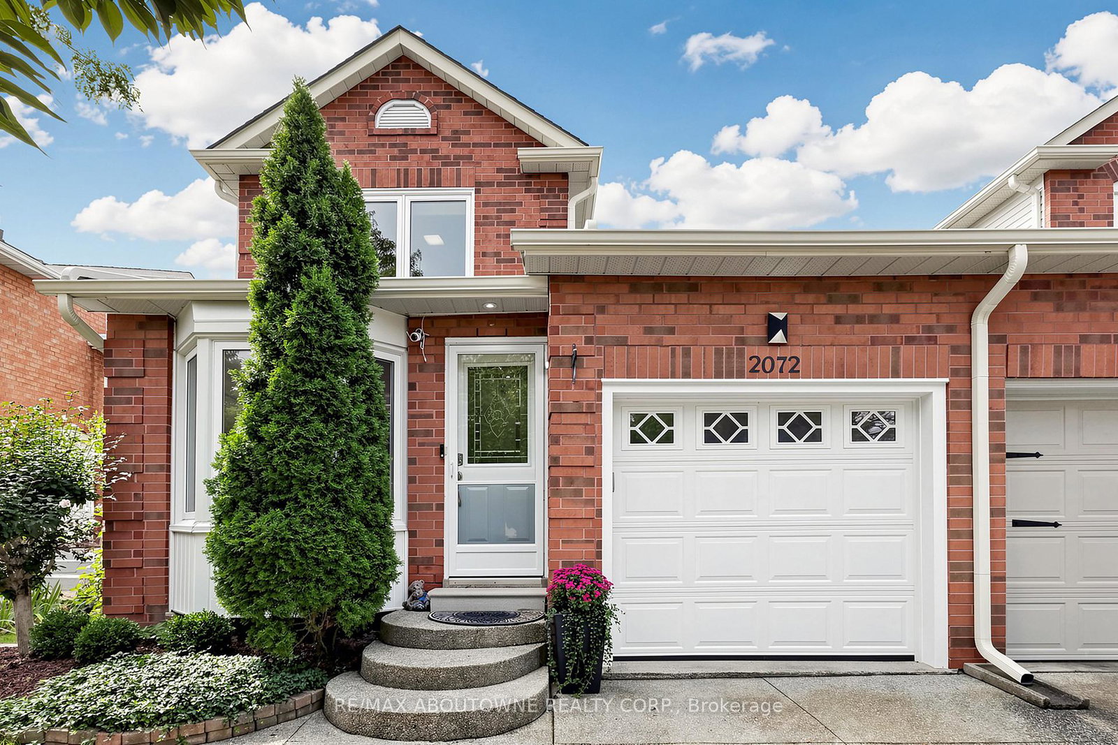 2072-glenada-crescent-oakville-ontario-w13751176