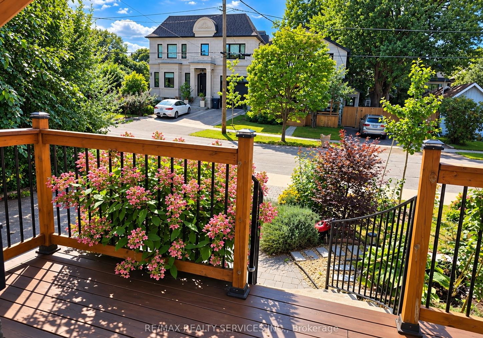 21-mcintosh-avenue-toronto-etobicoke-ontario-w13751244
