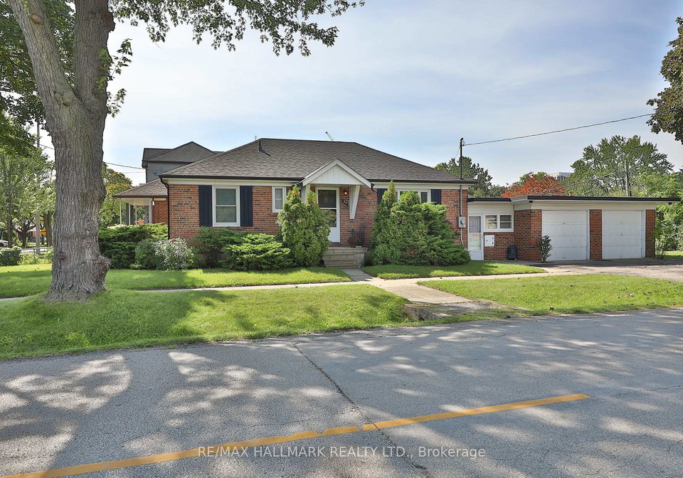 55-athol-avenue-toronto-etobicoke-ontario-w13751264