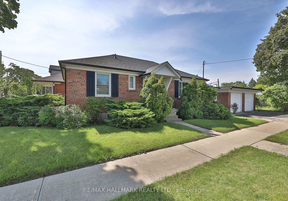 55-athol-avenue-toronto-etobicoke-ontario-w13751264