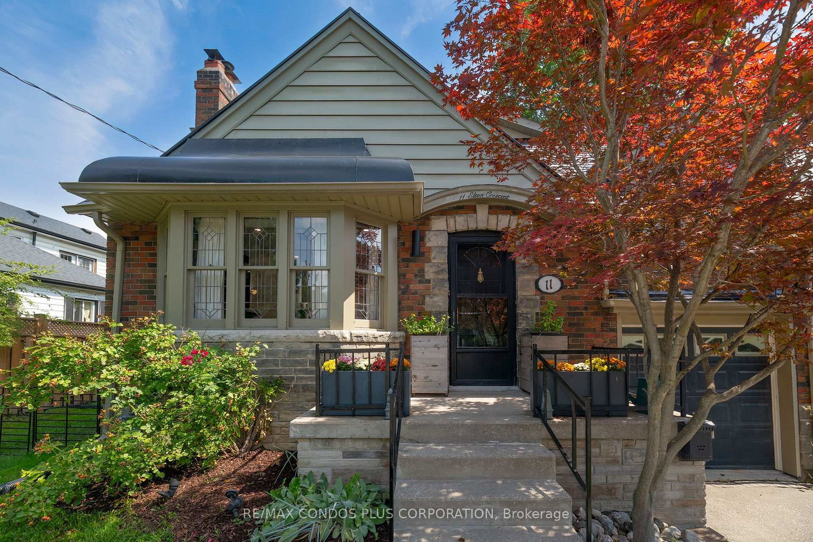 11-elton-crescent-toronto-etobicoke-ontario-w13751458