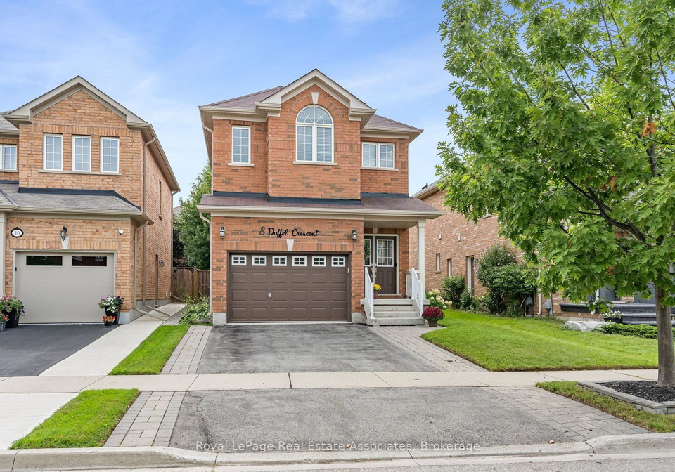 8-duffel-crescent-halton-hills-ontario-w13751608
