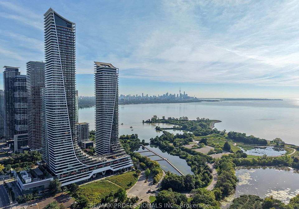 30-shore-breeze-drive-toronto-etobicoke-ontario-w13751704