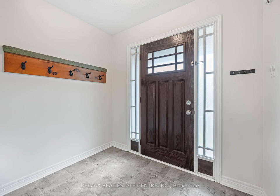 19-laverty-crescent-orangeville-ontario-w13751840