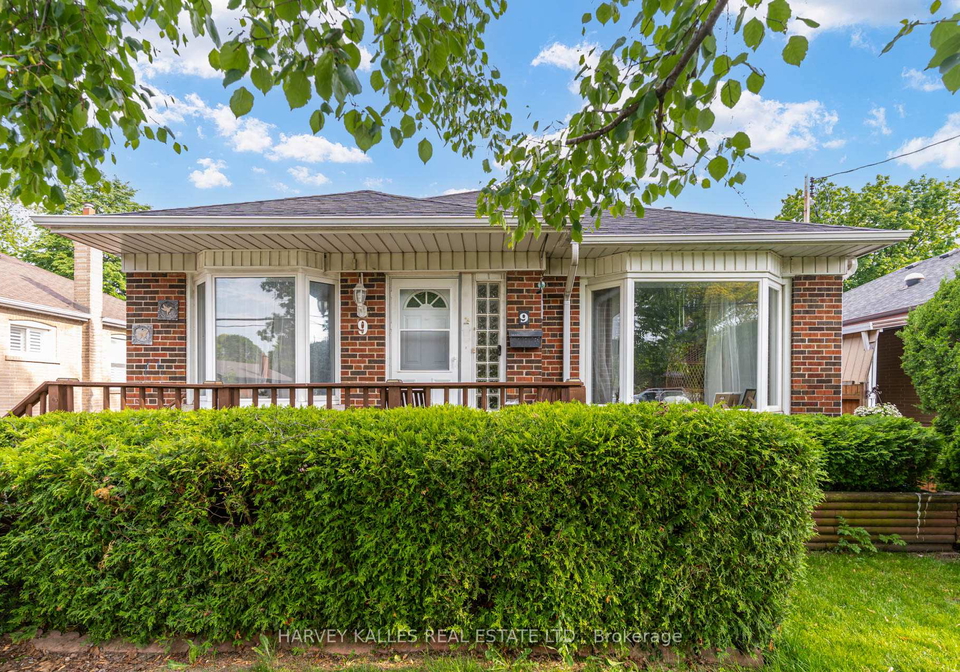 9-sealcove-drive-toronto-etobicoke-ontario-w13752202