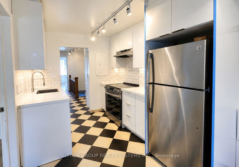 616-rogers-road-toronto-toronto-ontario-w13752352