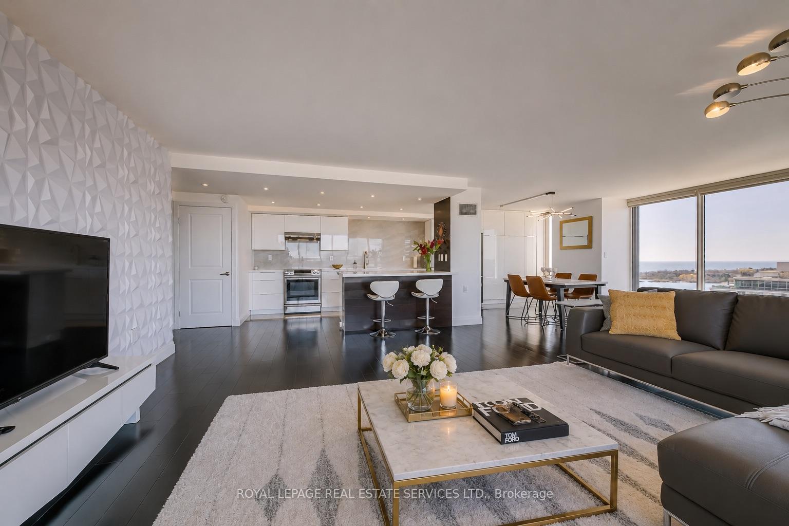 2045-lake-shore-boulevard-w-toronto-etobicoke-ontario-w13752568