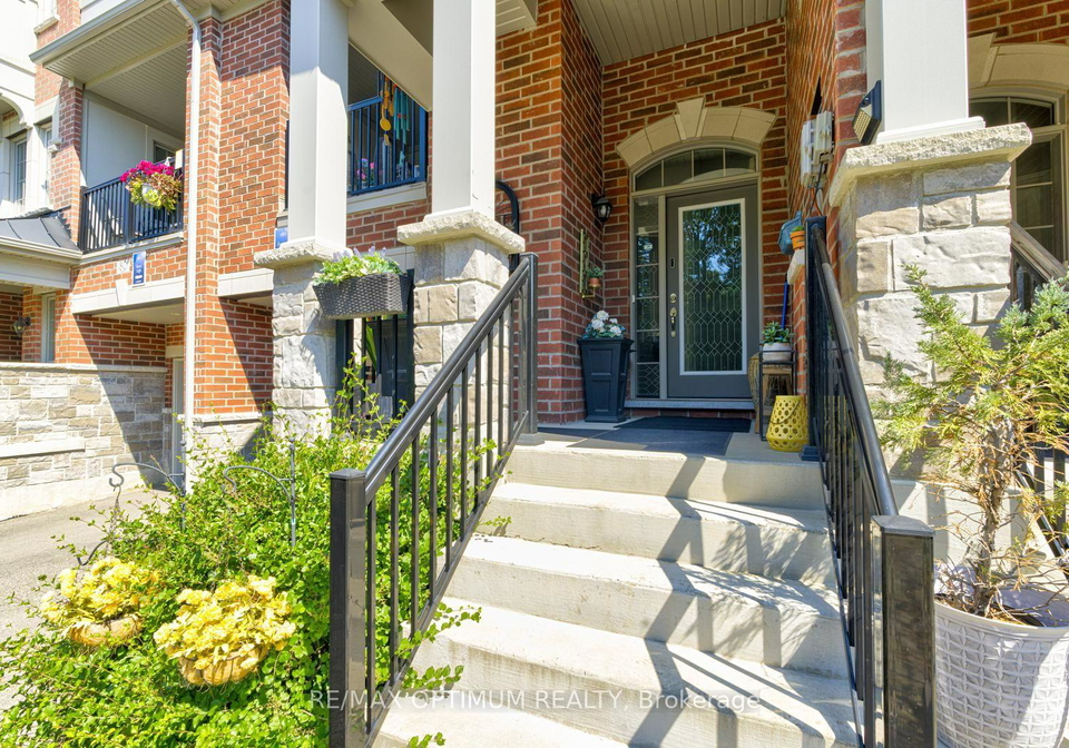 82-oakmore-lane-brampton-ontario-w13752676
