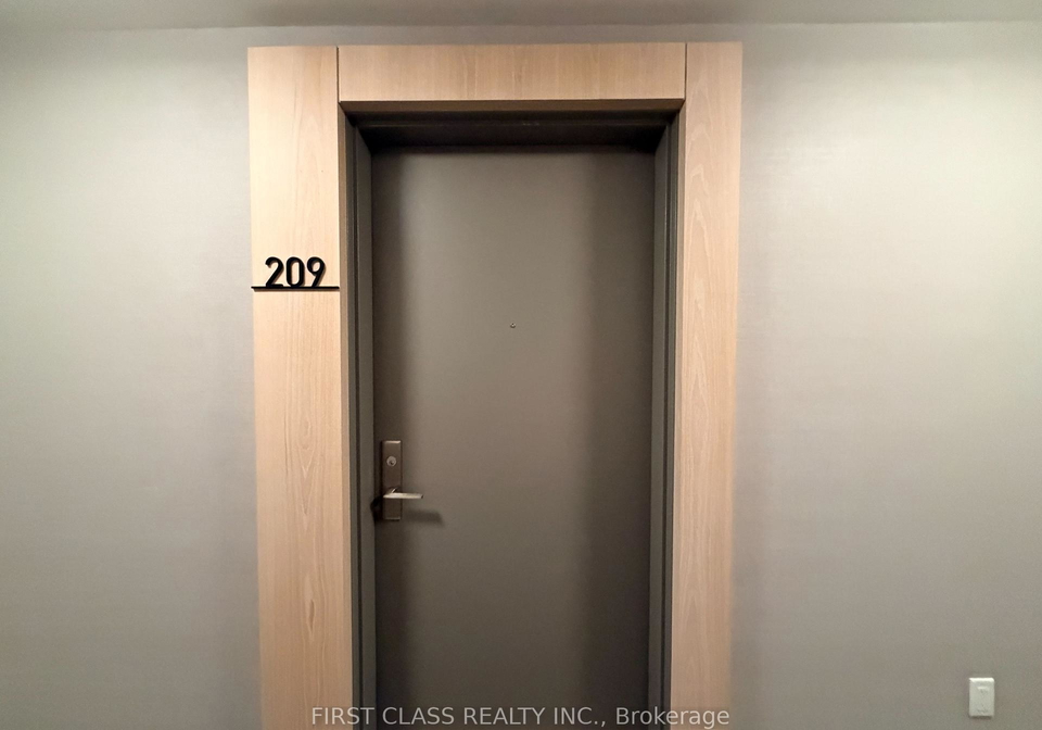 155-downsview-park-boulevard-toronto-york-ontario-w13752696