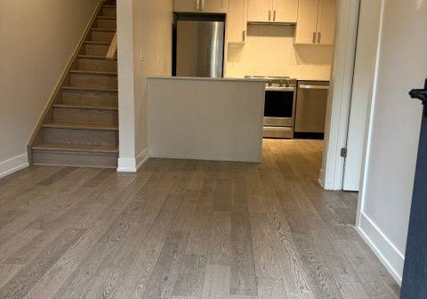 1070-douglas-mccurdy-common-mississauga-ontario-w13752770