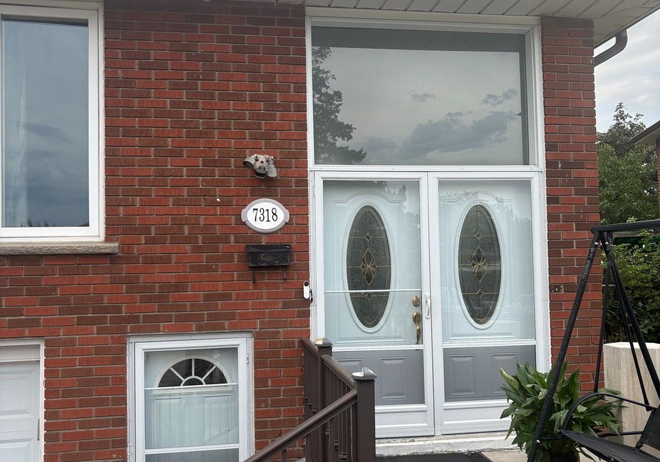 7318-shallford-road-mississauga-ontario-w13752786