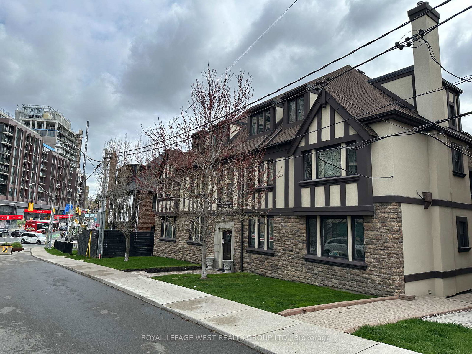 27-mossom-road-toronto-toronto-ontario-w13752812