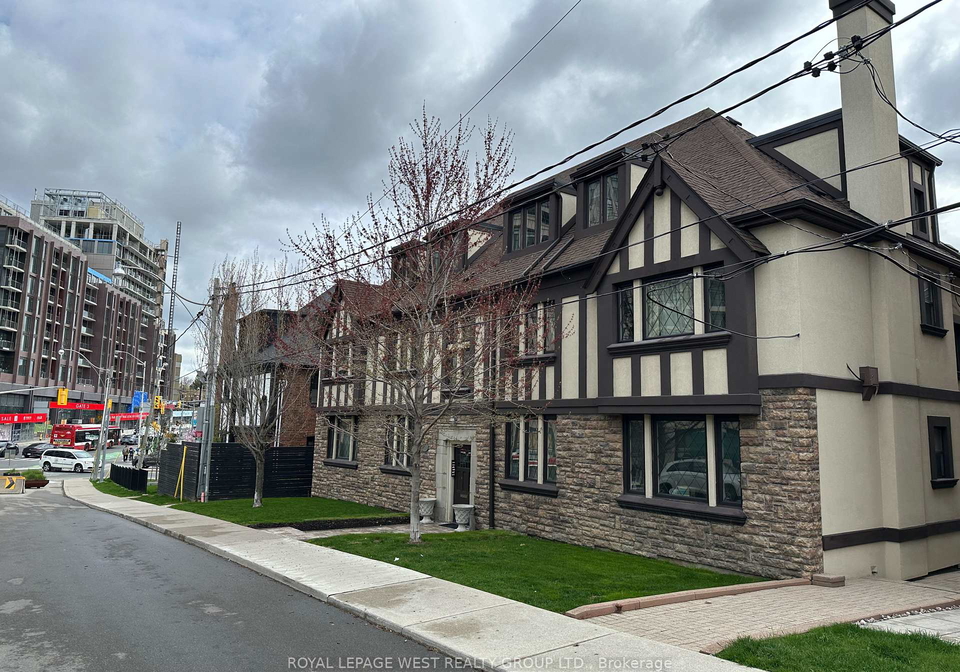 27-mossom-road-toronto-toronto-ontario-w13752812