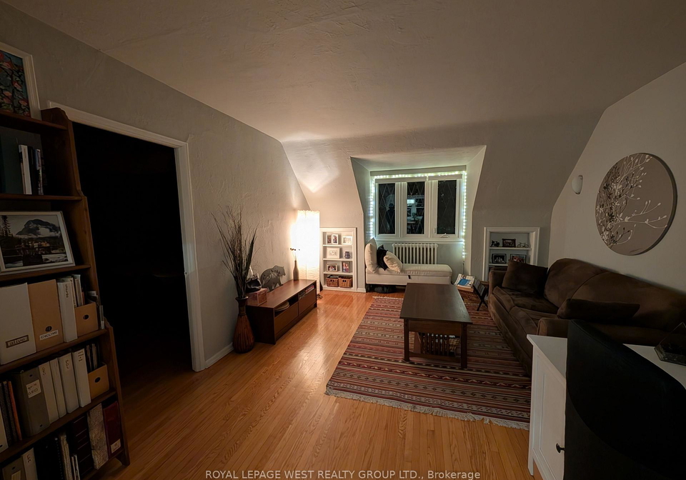 27-mossom-road-toronto-toronto-ontario-w13752812