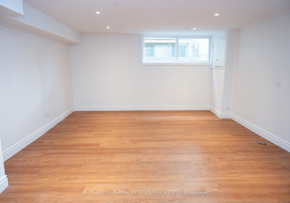 35-silverhill-drive-toronto-etobicoke-ontario-w13752938