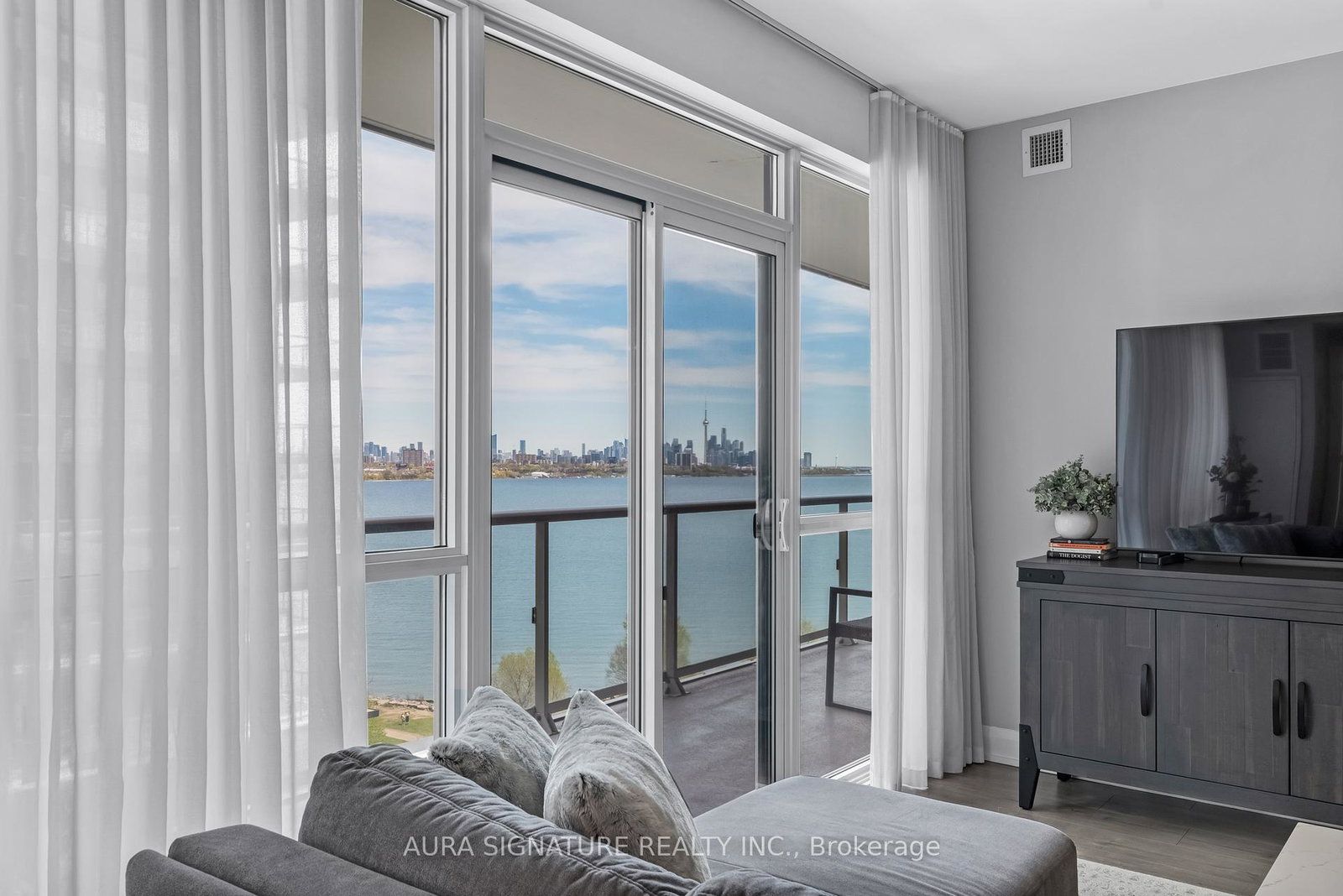 110-marine-parade-drive-toronto-etobicoke-ontario-w13752962