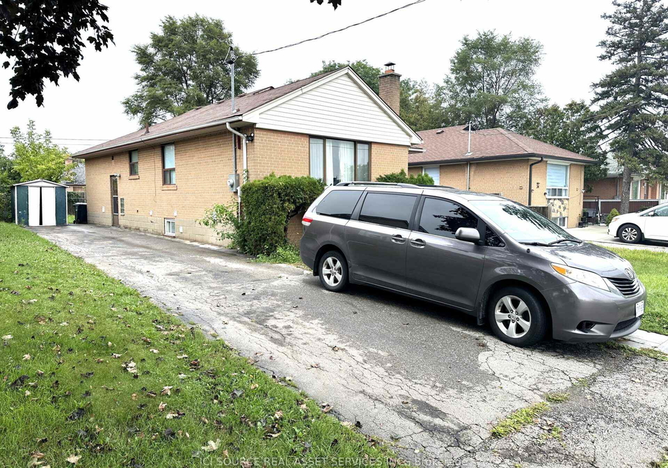 36-hinton-road-toronto-etobicoke-ontario-w13753024