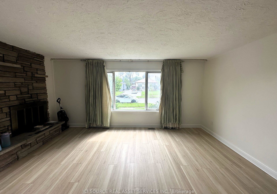 36-hinton-road-toronto-etobicoke-ontario-w13753024