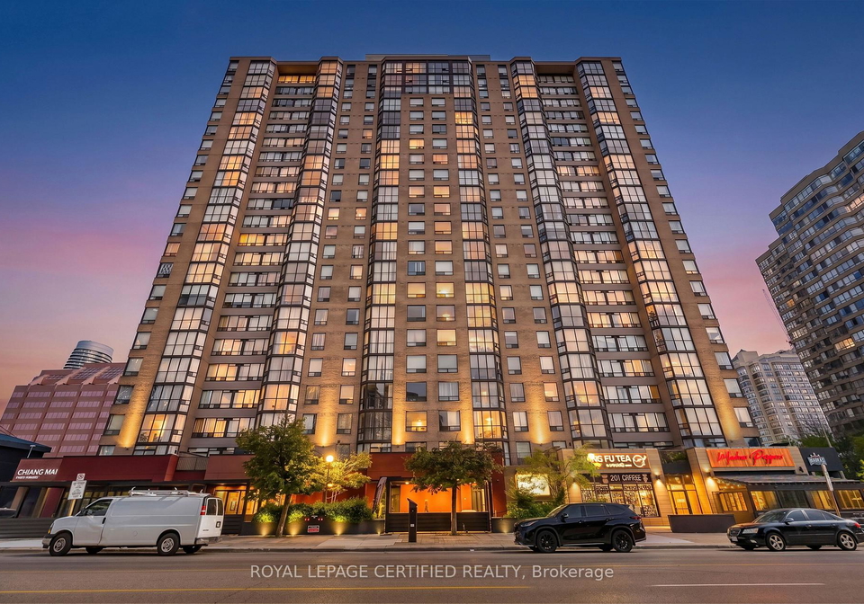 285-enfield-place-mississauga-ontario-w13753222