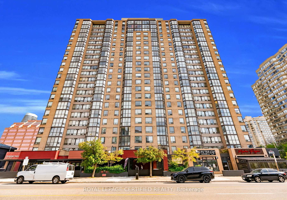 285-enfield-place-mississauga-ontario-w13753222