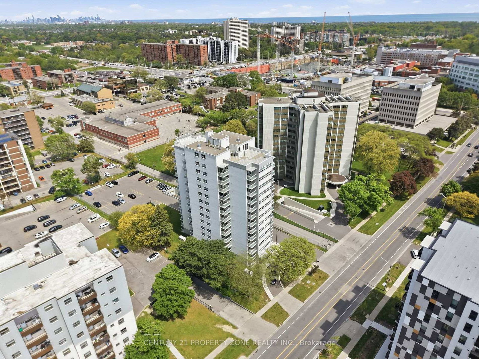2345-confederation-parkway-mississauga-ontario-w13753732