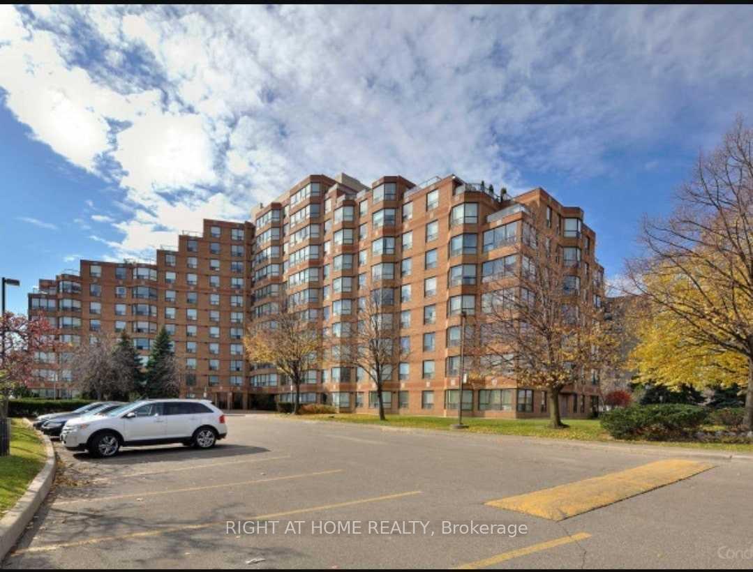 6-humberline-drive-toronto-etobicoke-ontario-w13753822