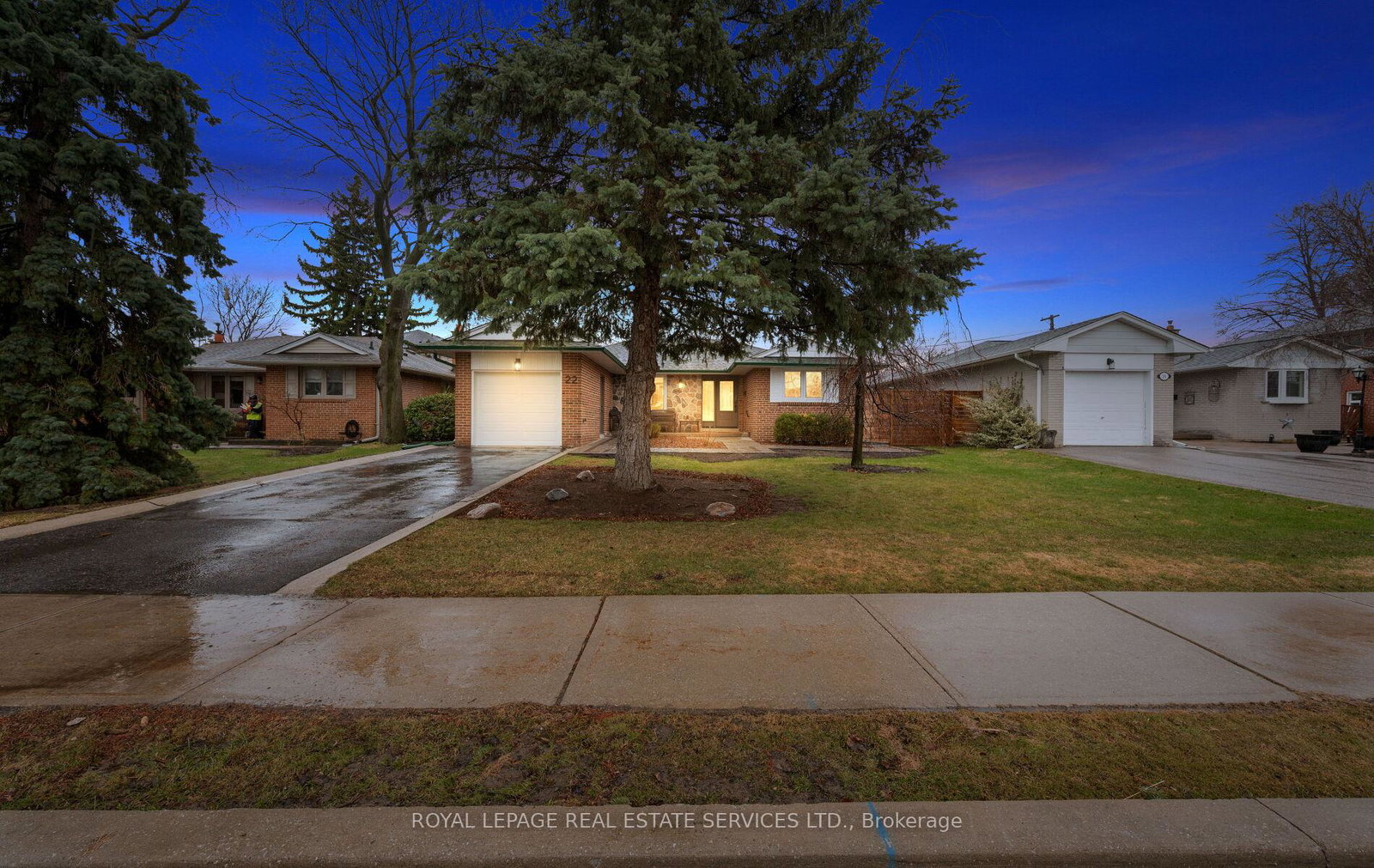 22-arbroath-crescent-toronto-etobicoke-ontario-w13753840