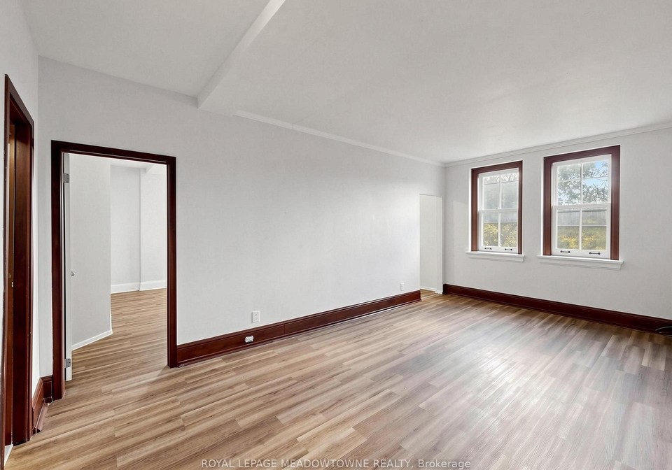 70-mill-street-halton-hills-ontario-w13753842